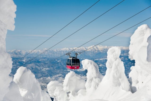 かみのやま温泉駅